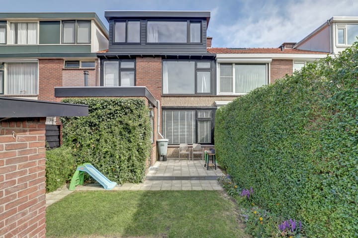 Photo of property Witte de Withstraat 12, De Lier