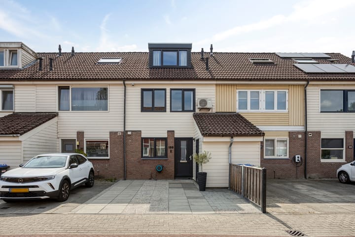 Photo of property Wittenstein 188, Dordrecht