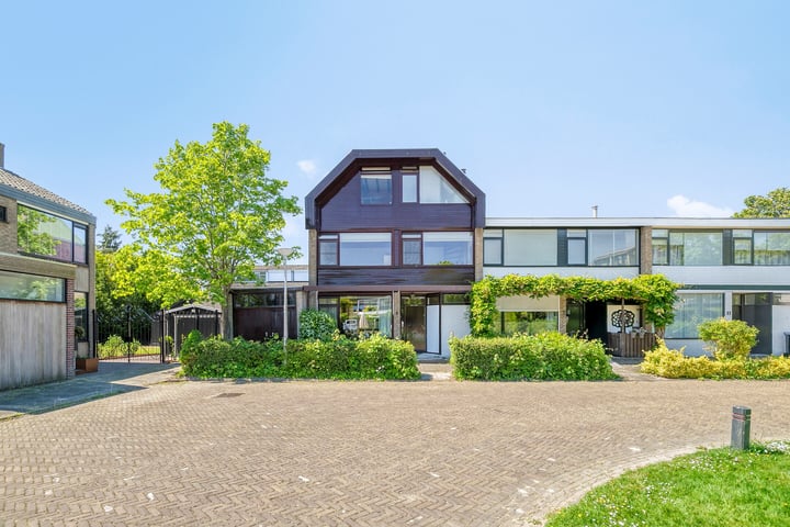 Wittensteyn 8 in Hendrik-Ido-Ambacht