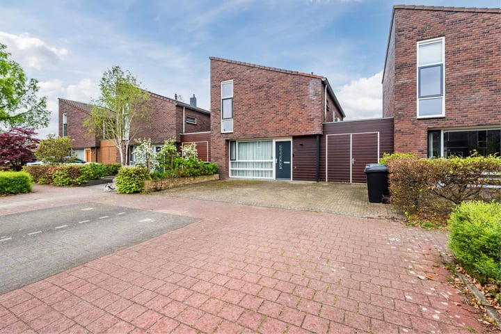 Woensdagstraat 11 in Almere Foto
