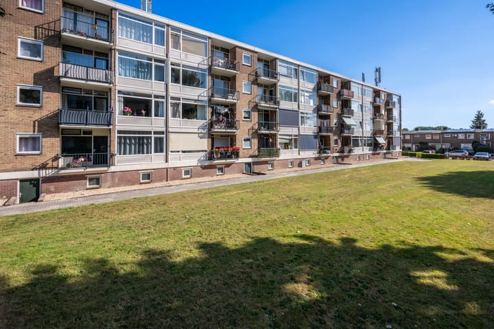 Photo of property Wolframstraat 44, Apeldoorn