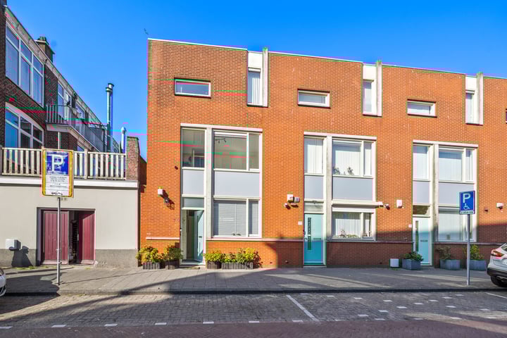 Photo of property Wolmaransstraat 75, 's-Gravenhage