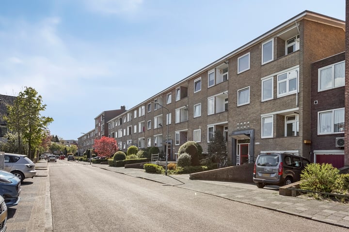 Wolvenlaan 103 in Hilversum foto