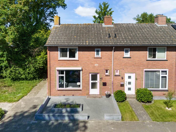 Photo of property Wortelboerstraat 45, Emmer-Compascuum