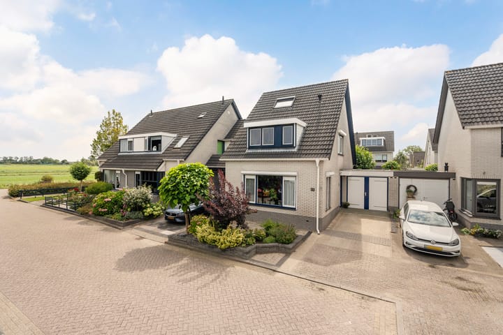 Photo of property Wouter van Langherakelaan 68, Langerak