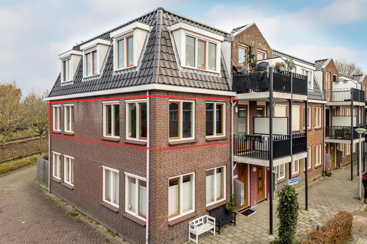 Photo of property Wulpendaal 63, Nieuwerkerk aan den IJssel