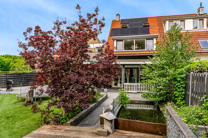 Photo of property Wulphoek 32, Spijkenisse