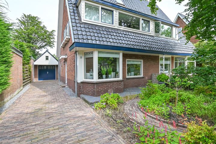 Wulverderlaan 10 in Santpoort-Noord