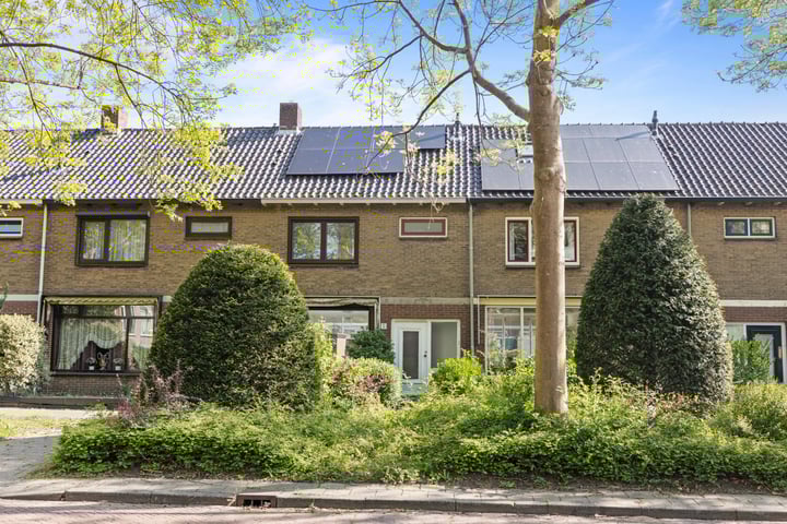 Wupperstraat 5 in Heemskerk foto