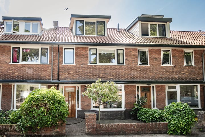 Wüstelaan 46 in Santpoort-Zuid