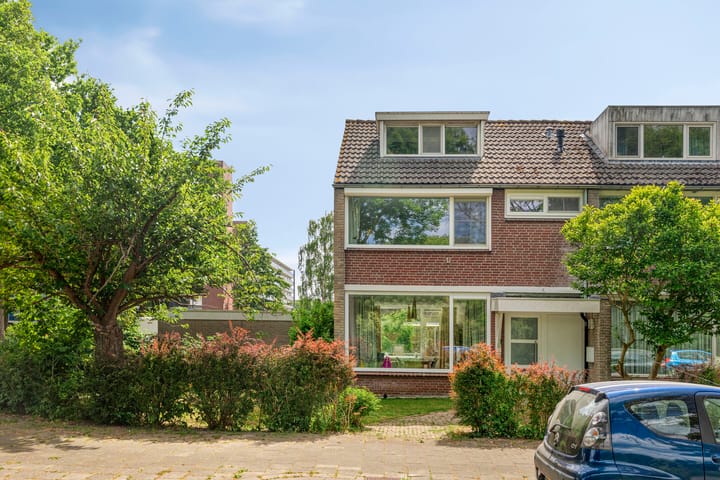 Wuustwezelstraat 1 in Breda foto