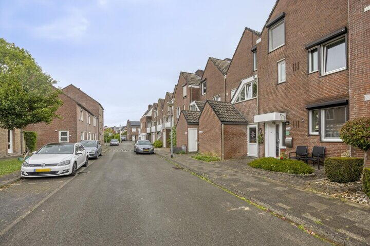 Online Woningbrochure für www.aanhetvalderen15a.nl