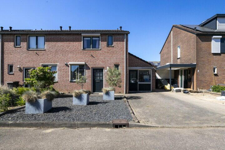 Online Woningbrochure voor www.angeroyen10.nl