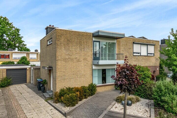 Online Woningbrochure voor www.doktervanberckellaan13.nl
