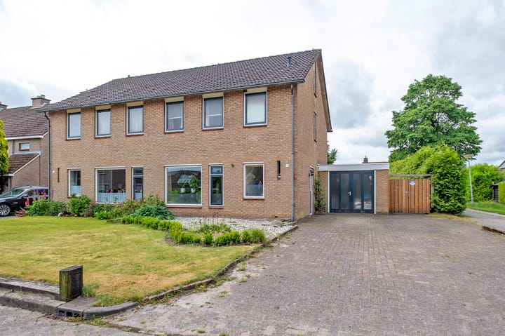 Online Woningbrochure voor www.marcelisstraat25.nl