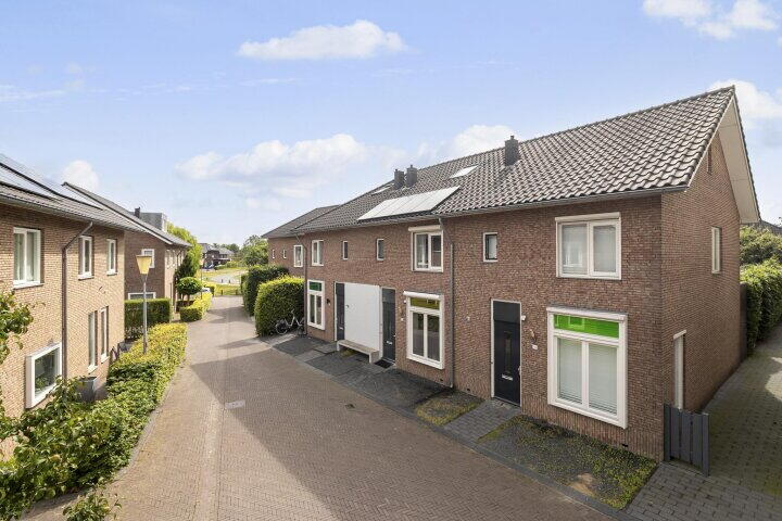 Online Woningbrochure for www.mennoterbraakstraat16.nl