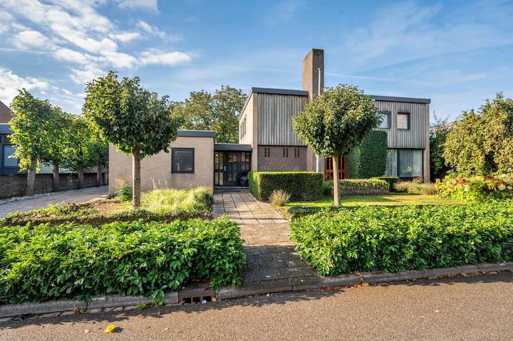 Online Woningbrochure voor www.mgrschravenlaan3.nl