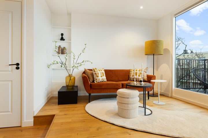 Online Woningbrochure for www.rapenburgerstraat83-4.nl