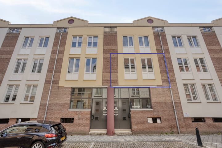 Wycker Grachtstraat 1A-17 in Maastricht