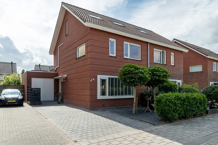 Ytsjesân 56 in Leeuwarden