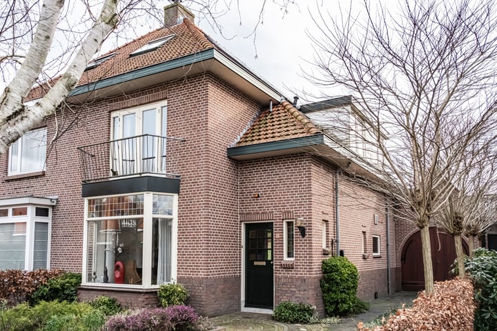 Zaanenlaan 11 in Haarlem