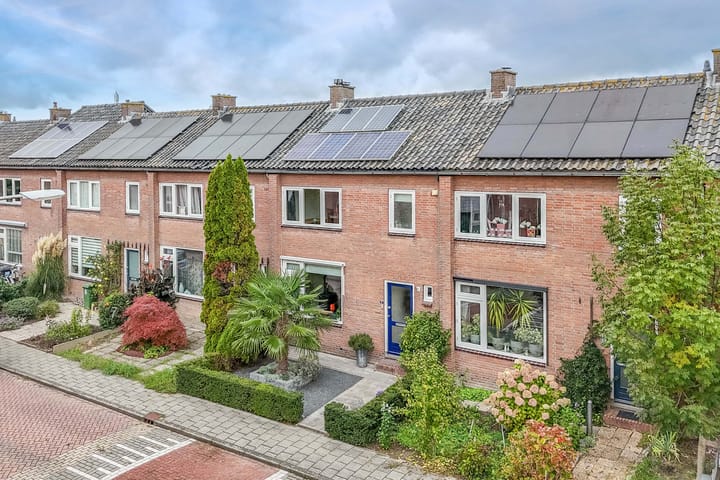 Zalmstraat 12 in Ammerstol