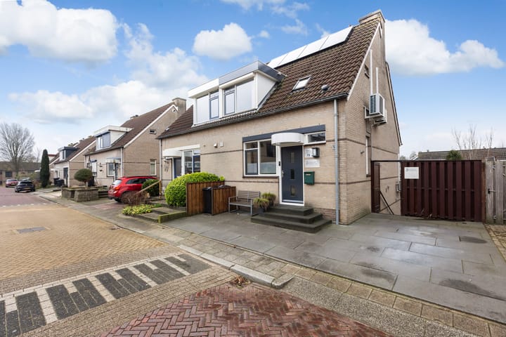 Zanddijk 15 in Rozenburg