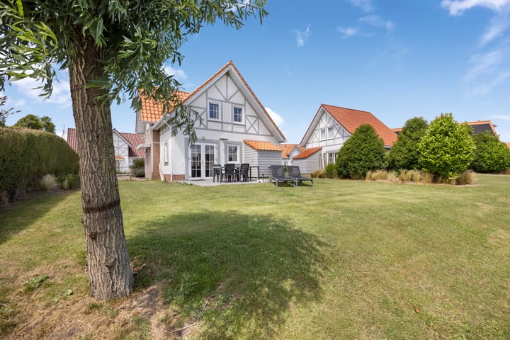 Photo of property Zandduynen 14, Cadzand