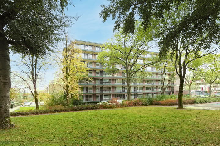 Photo of property Zandkreek 70, Rotterdam