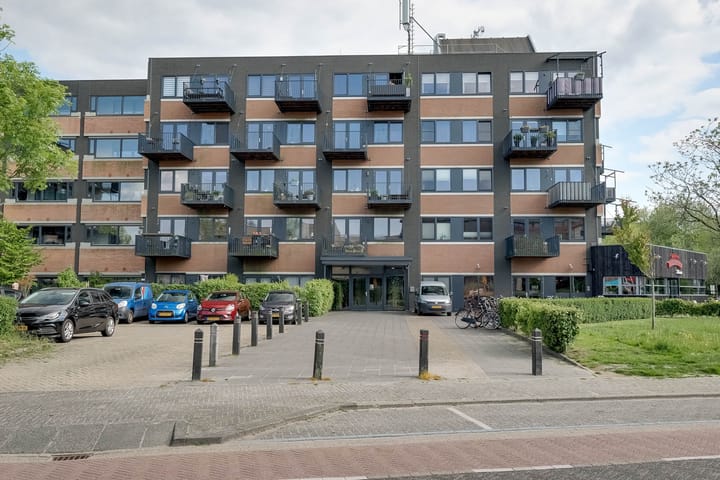 Zandsteen 111 in Hoorn