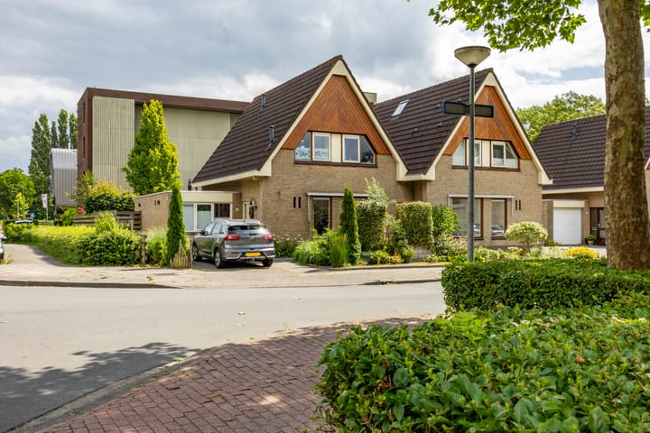 Zandsteenlaan 2 in Groningen