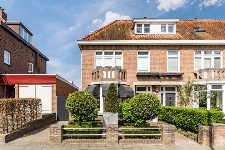 Zandstraat 11 in Bergen op Zoom photo