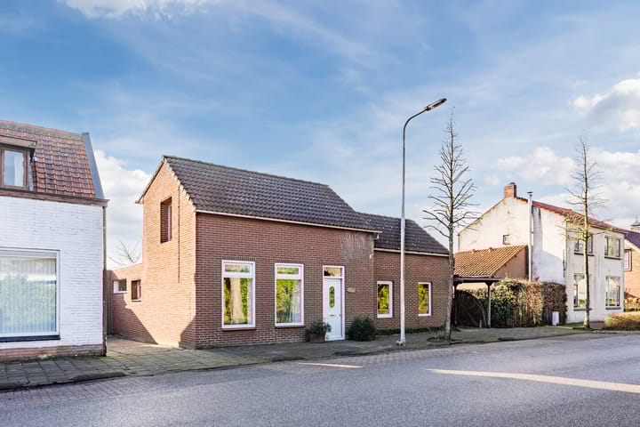 Zandstraat 97 in Sas van Gent