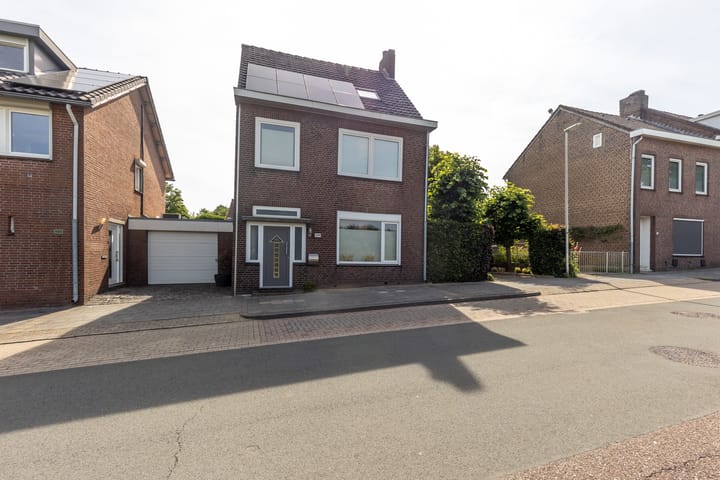 Photo of property Zandweg 111, Heerlen