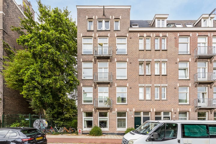 Zeeburgerdijk 27-H in Amsterdam