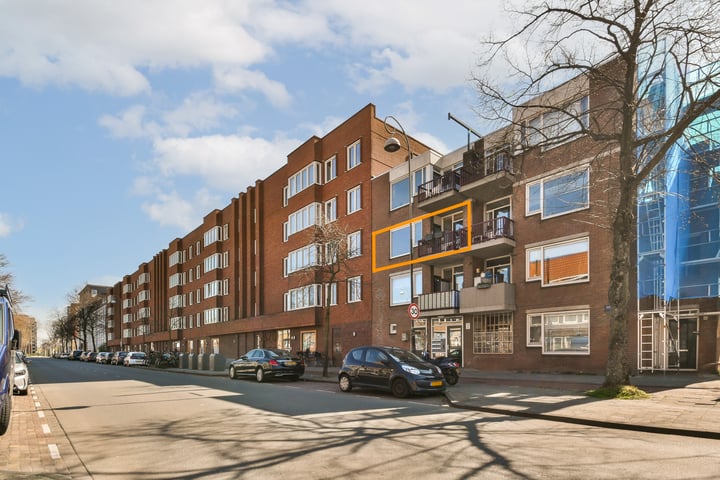 Zeeburgerdijk 416 in Amsterdam