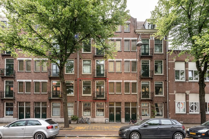 Zeeburgerdijk 74-1 in Amsterdam foto