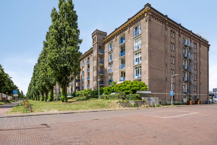 Photo of property Zeeburgerkade 628, Amsterdam