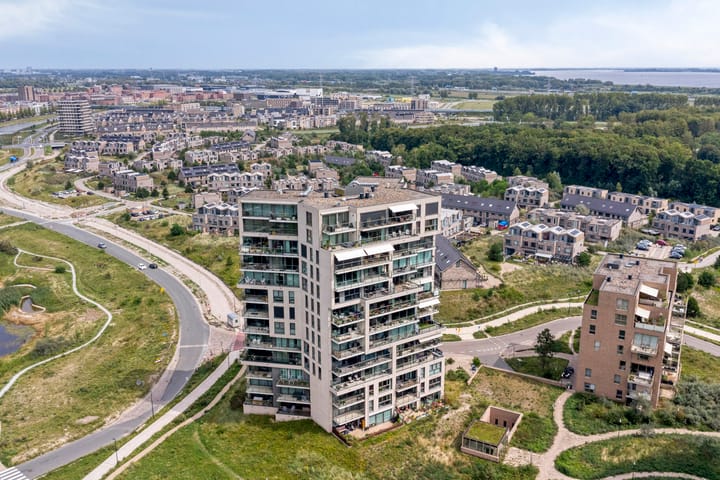 Zeeduinweg 98 in Almere