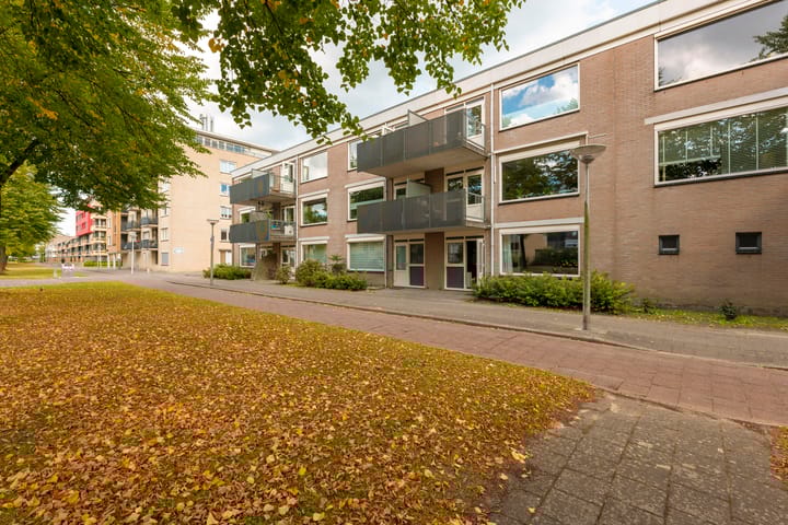 Zeelandiahoeve 281 in Amstelveen