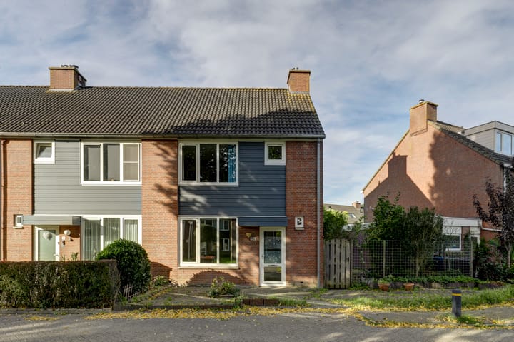 Photo of property Zeeltsloot 10, Houten
