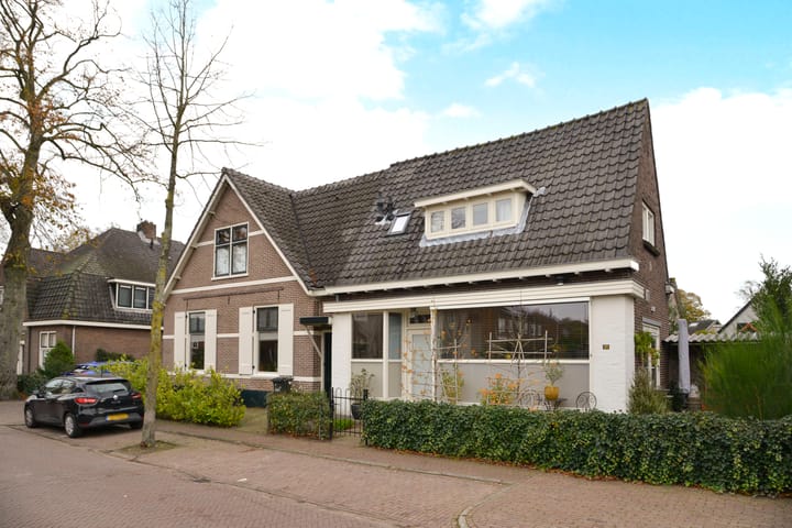 Zeeweg 48 in Huizen