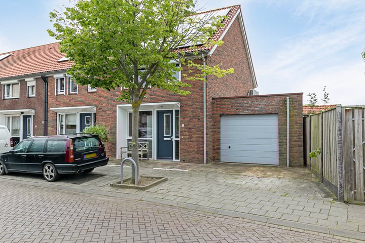Zeewijksingel 2 in Oost-Souburg