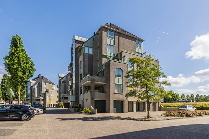 Zeislaan 99 in Oosterhout foto