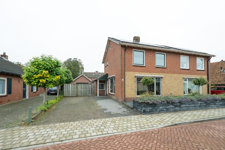 Zelhemsevoetpad 16 in Varsseveld