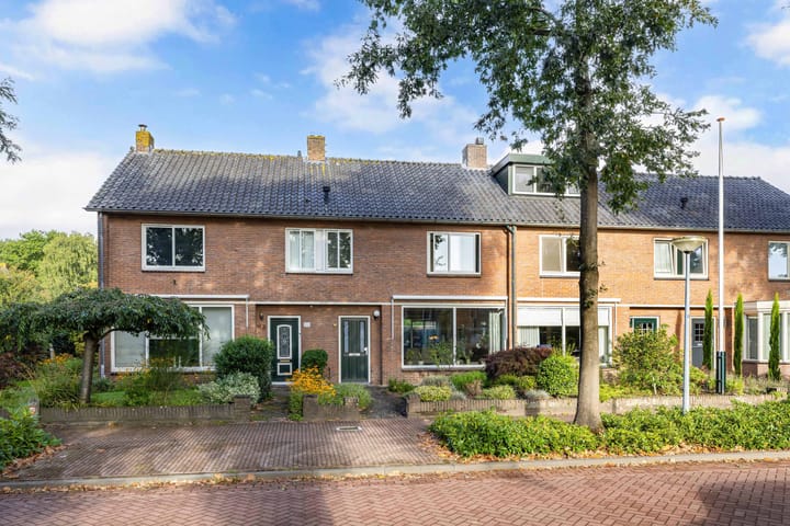 Zenderlaan 20 in Huizen