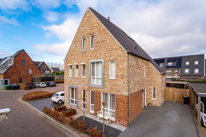 Photo of property Zesmorgenstraat 28, Zevenaar