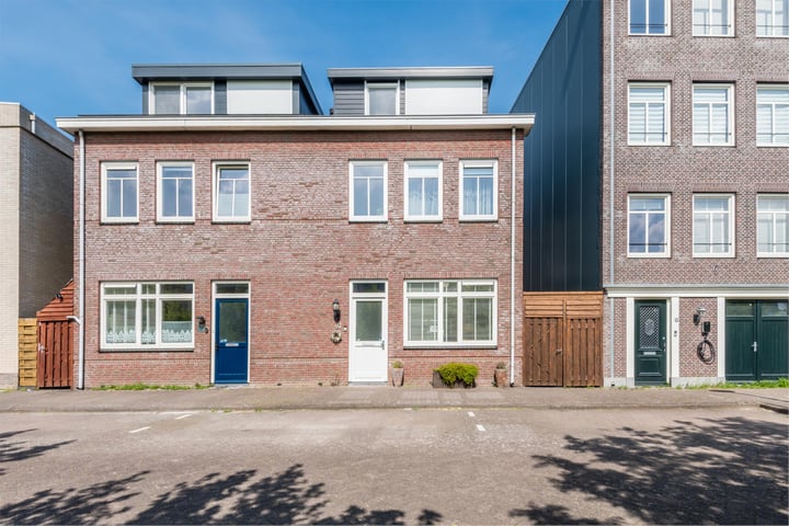 Zeussingel 97 in Almere Foto