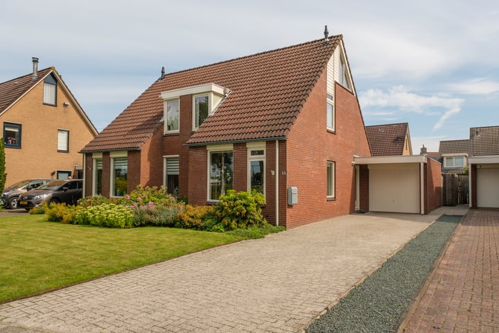 Photo of property Zichtheugte 14, Assen