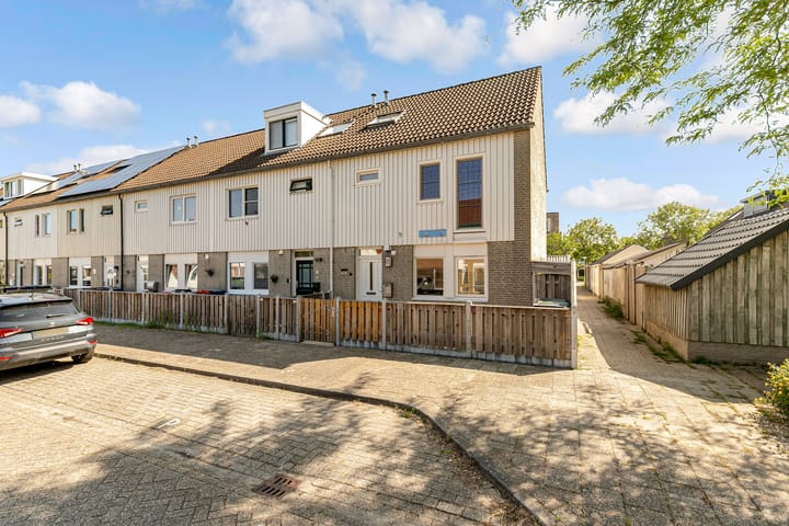 Zijpestraat 29 in Almere photo